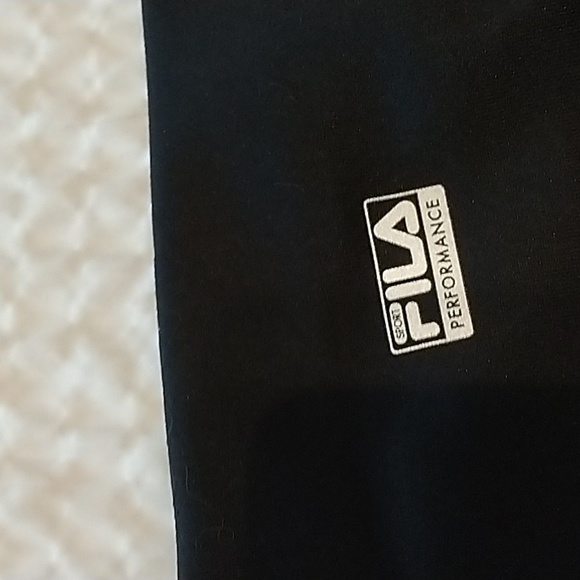 FILA MID RISE LEGGINGS SIZE MEDIUM NWT - Picture 6 of 8
